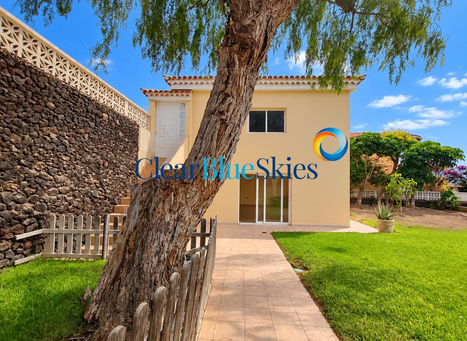 8 Zimmer Villa zu verkaufen in Chayofa mit Garage - 1.495.000 € (Ref: 10141622)