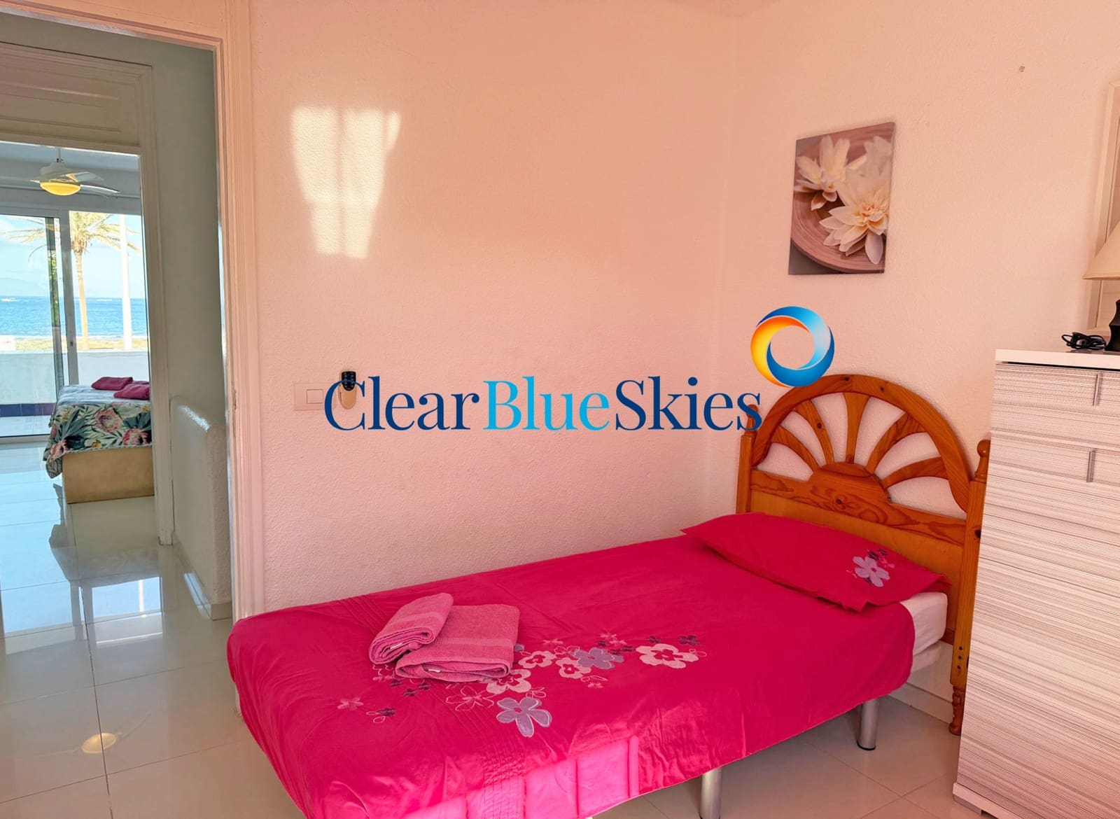 3 bedroom Villa for sale in Playa de las Americas with pool garage - € 870,000 (Ref: 10155828)