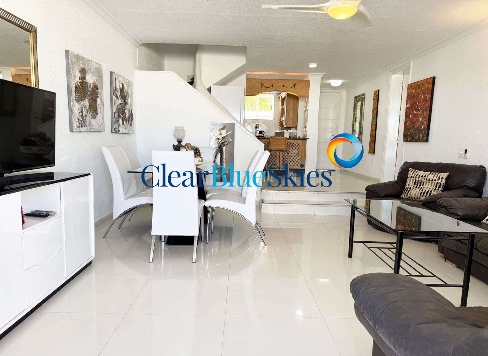 3 bedroom Villa for sale in Playa de las Americas with pool garage - € 870,000 (Ref: 10155828)
