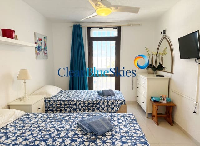 3 soveværelse Villa til salg i Playa de las Americas, Arona med swimmingpool garage - € 870.000 (Ref: 10155828)