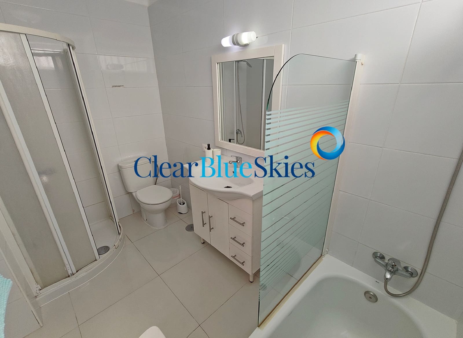 3 sypialnia Willa na sprzedaż w Playa de las Americas z basenem garażem - 849 000 € (Ref: 10158531)