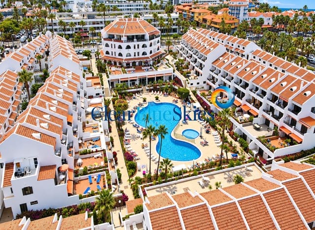 3 sypialnia Willa na sprzedaż w Playa de las Americas, Arona z basenem garażem - 849 000 € (Ref: 10158531)