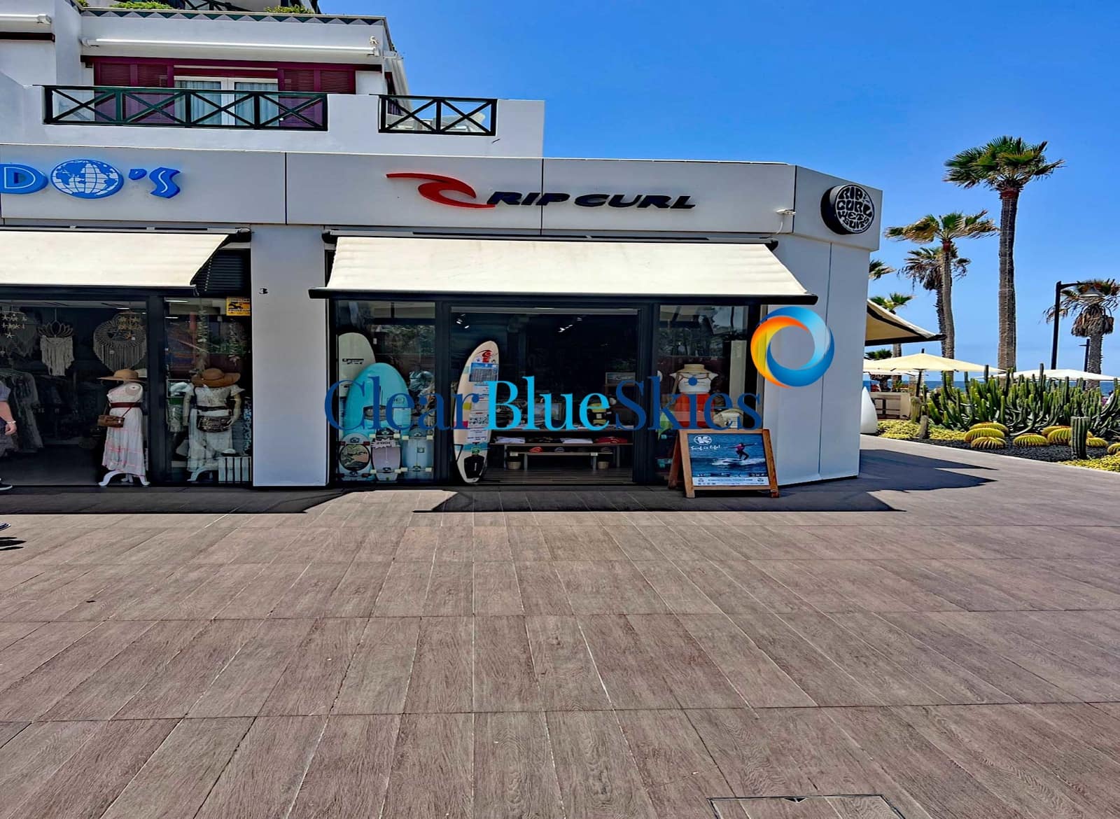 3 sypialnia Willa na sprzedaż w Playa de las Americas z basenem garażem - 849 000 € (Ref: 10158531)