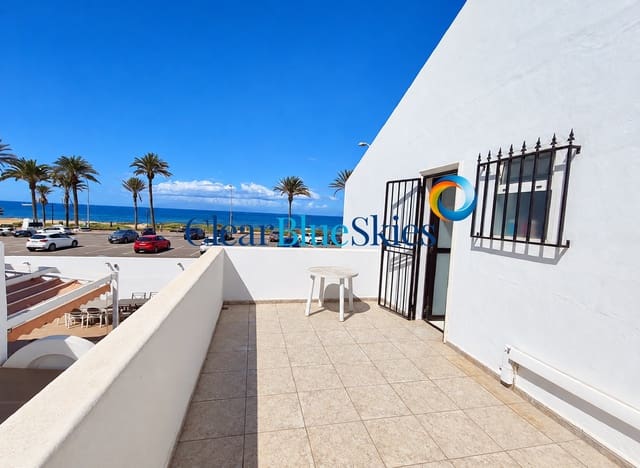 3 sypialnia Willa na sprzedaż w Playa de las Americas, Arona z basenem garażem - 849 000 € (Ref: 10158531)