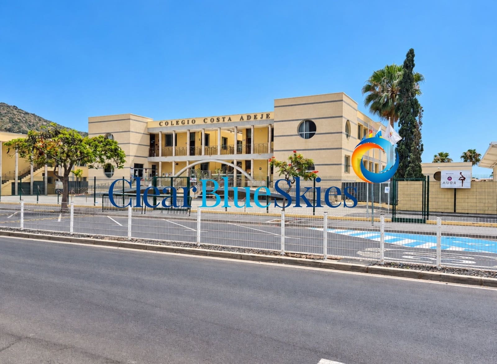 1 bedroom Apartment for sale in El Madronal with pool garage - € 315,000 (Ref: 10179685)