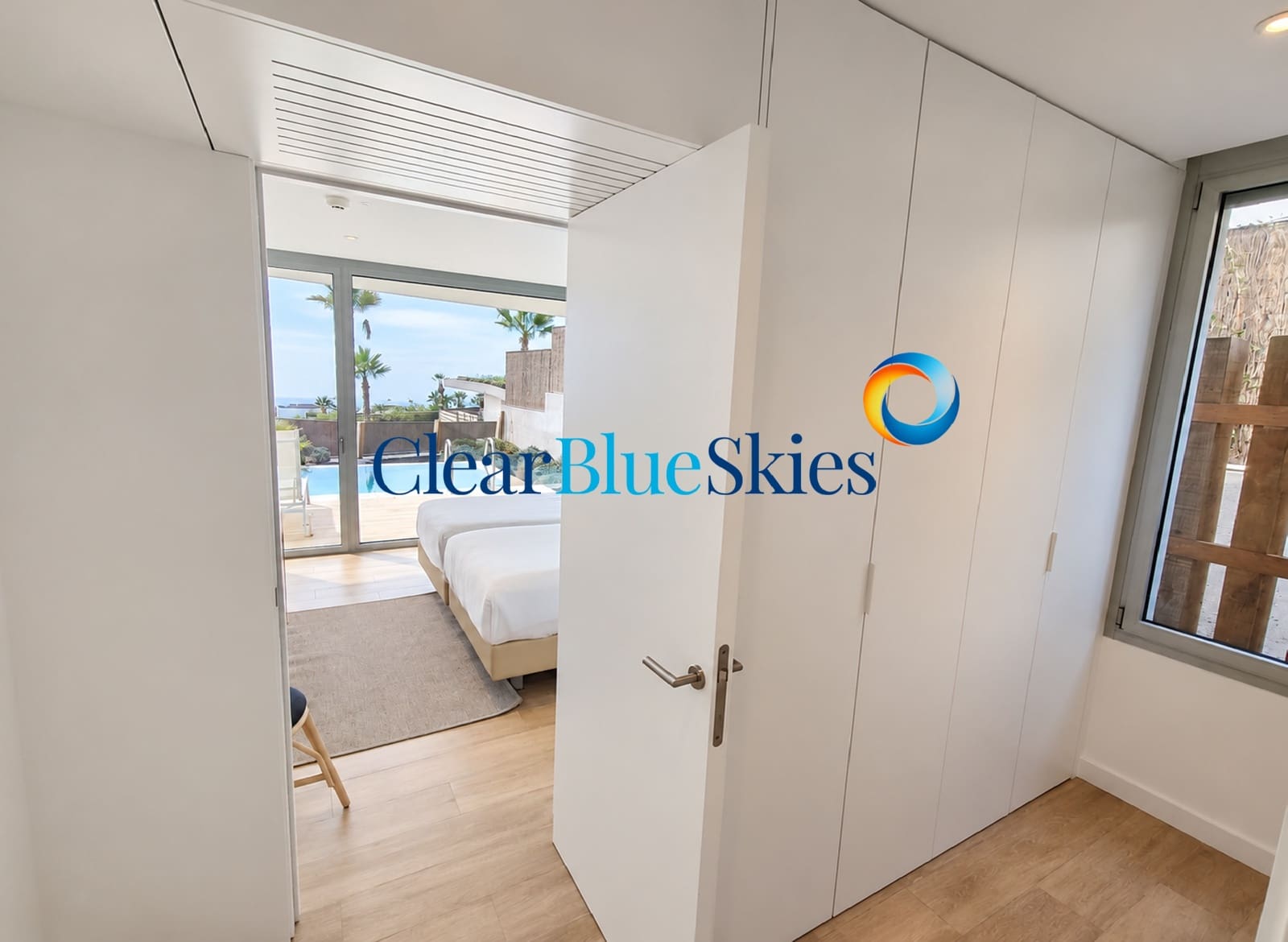 3 bedroom Villa for sale in Playa San Juan with pool garage - € 2,150,000 (Ref: 10182367)