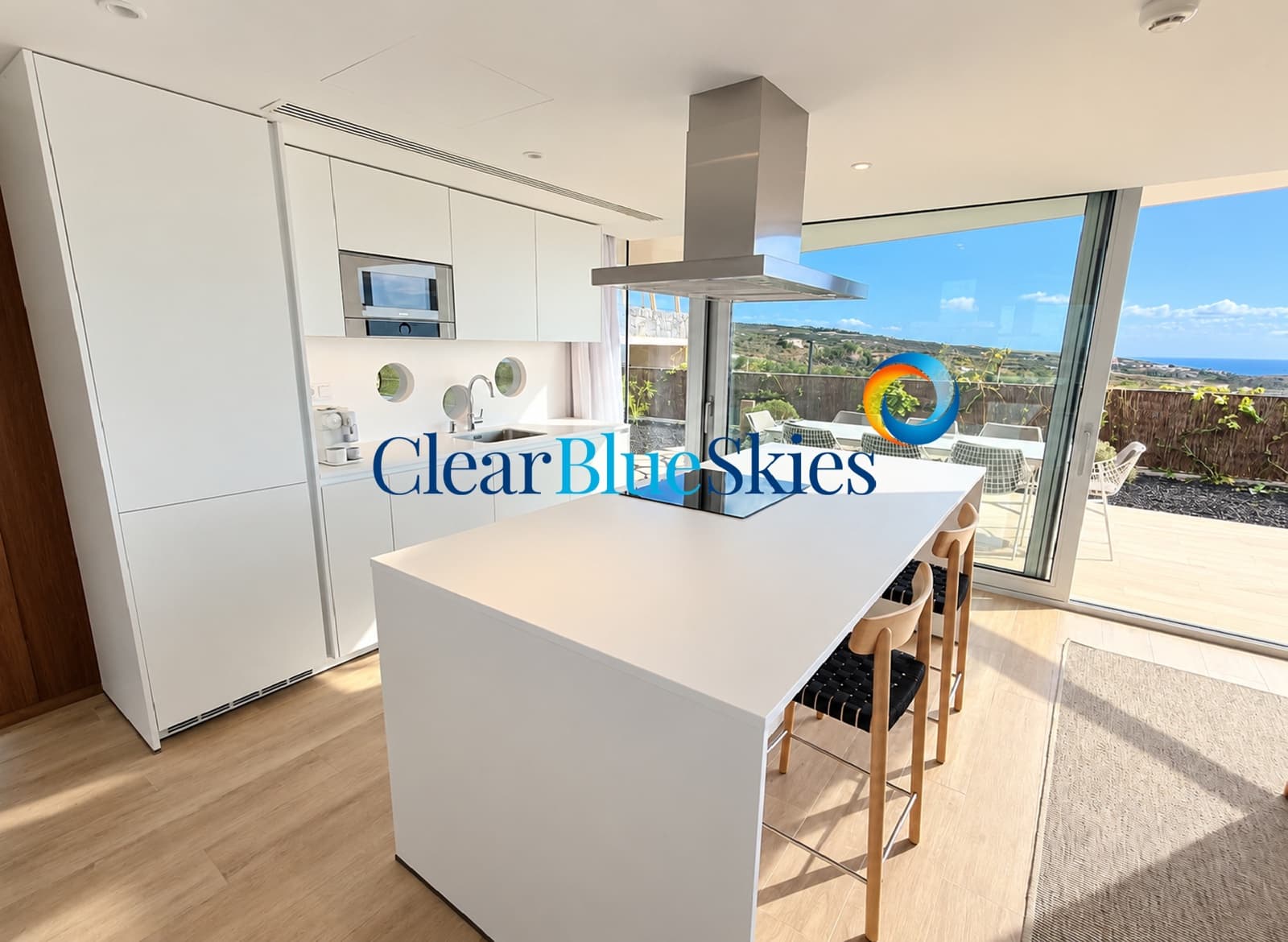 3 bedroom Villa for sale in Playa San Juan with pool garage - € 2,150,000 (Ref: 10182367)
