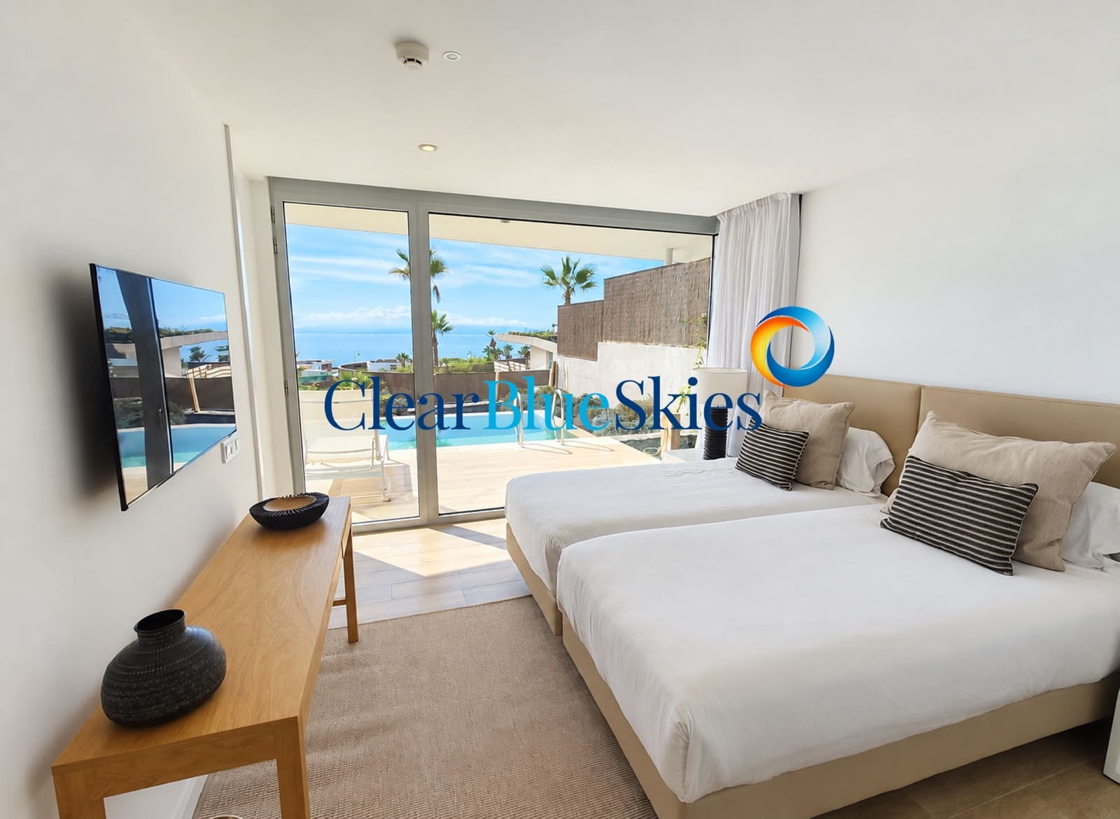 3 bedroom Villa for sale in Playa San Juan with pool garage - € 2,150,000 (Ref: 10182367)