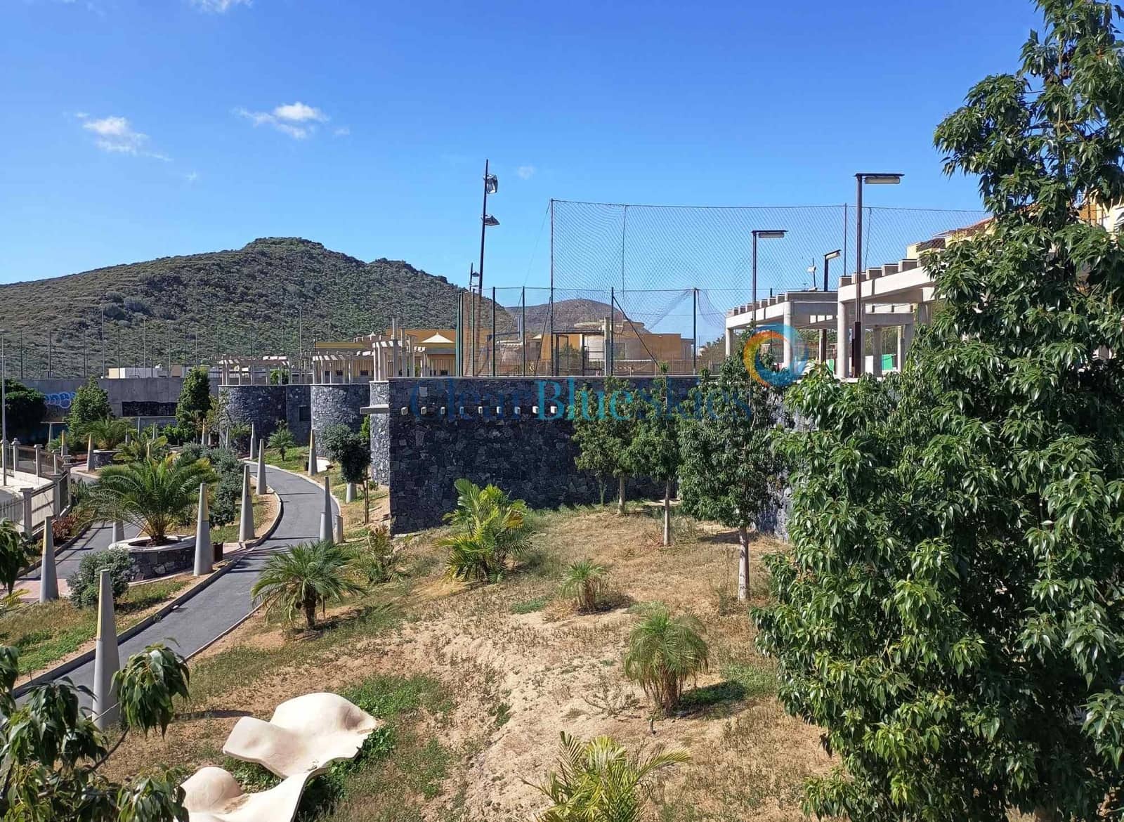 Building Plot for sale in Parque de la Reina - € 100,000 (Ref: 2033246)