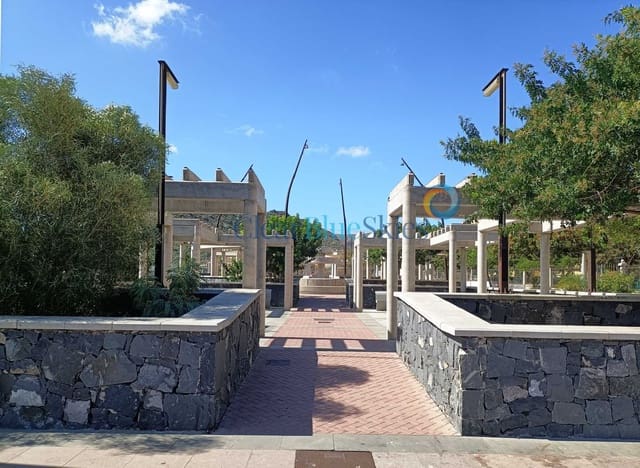 Bouwgrond te koop in Parque de la Reina, Arona - € 100.000 (Ref: 2033246)