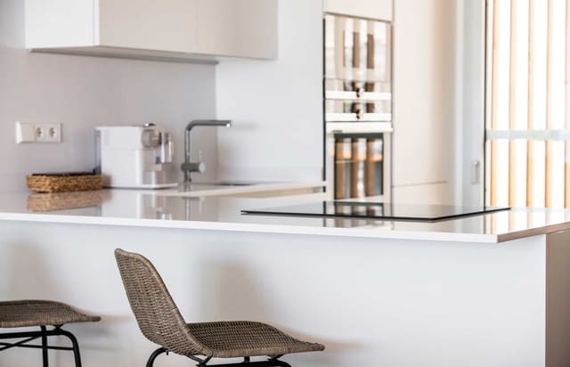 2 slaapkamer Appartement te koop in Guía de Isora met zwembad garage - € 945.000 (Ref: 4214863)