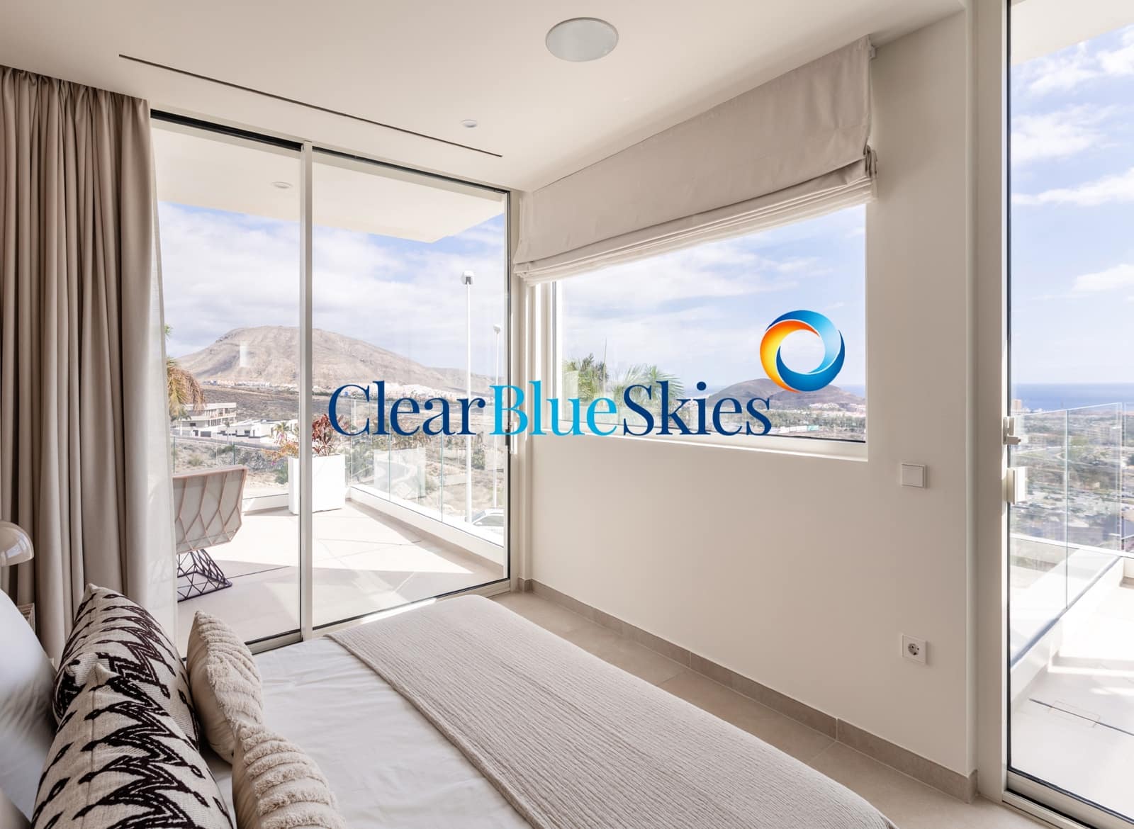 5 soveværelse Villa til salg i San Eugenio med swimmingpool - € 1.912.900 (Ref: 5512960)