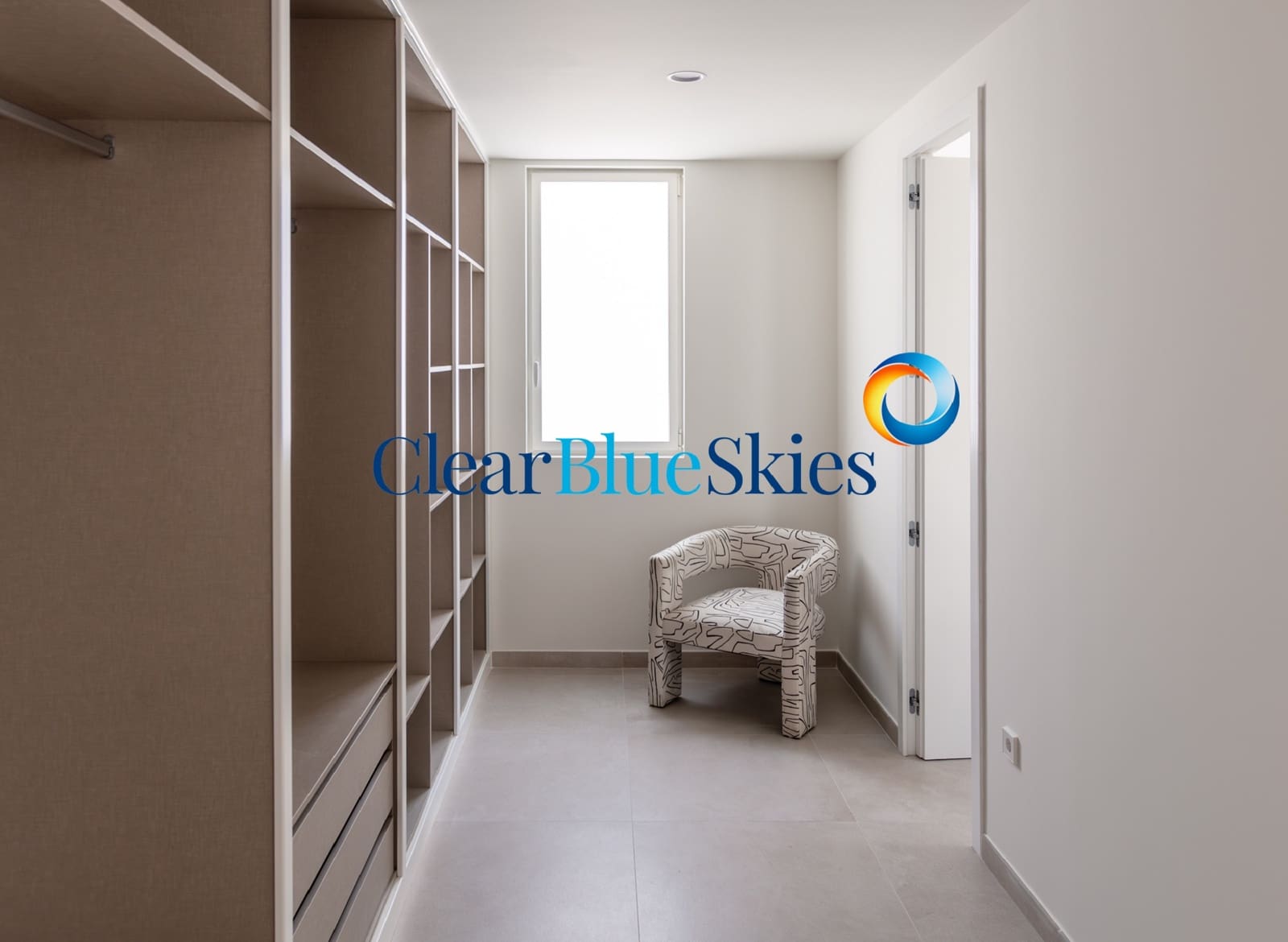 5 soveværelse Villa til salg i San Eugenio med swimmingpool - € 1.912.900 (Ref: 5512960)