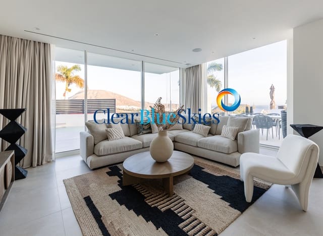 Chalet de 5 habitaciones en San Eugenio, Adeje en venta con piscina - 1.912.900 € (Ref: 5512960)