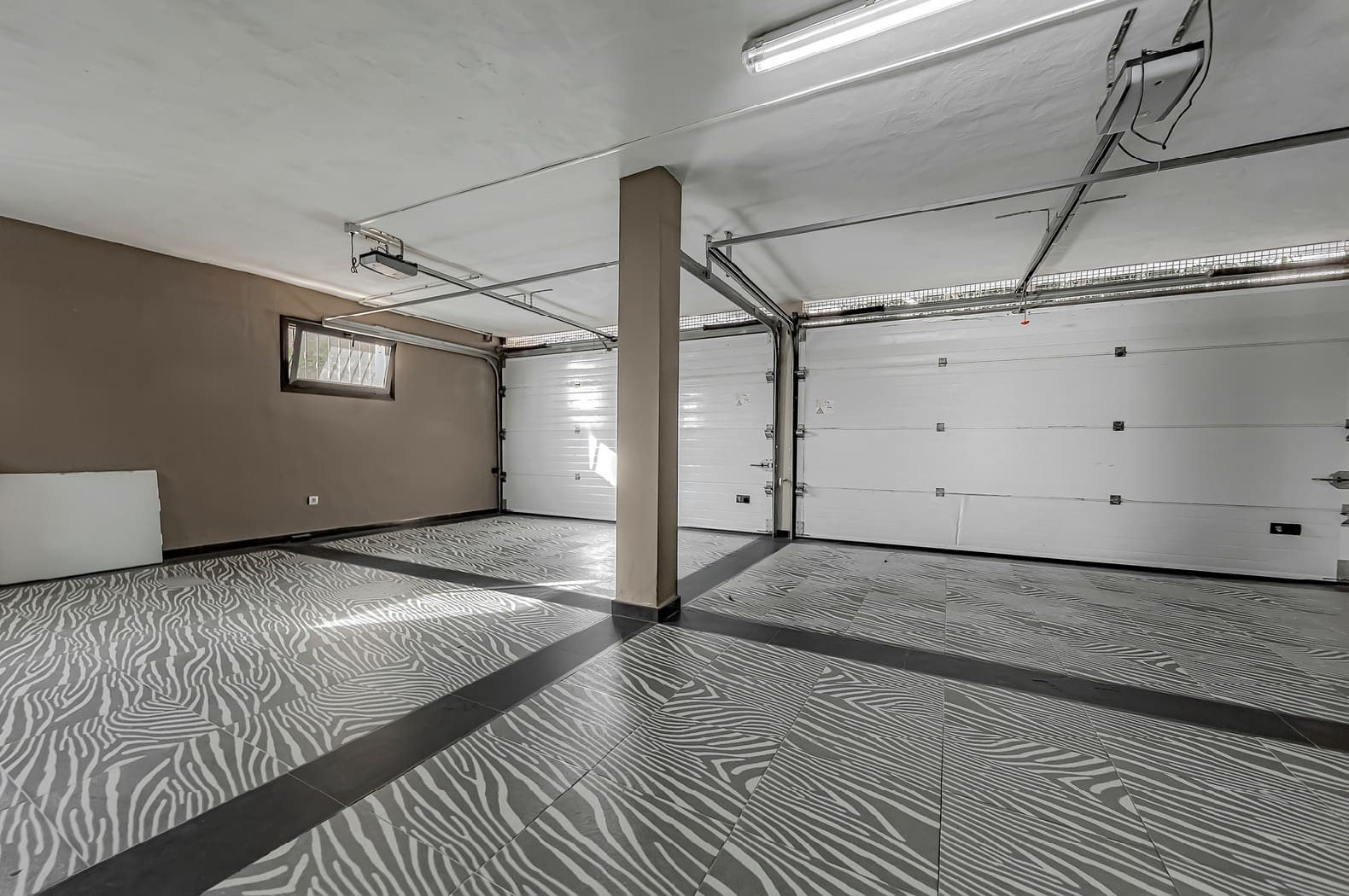 3 soveværelse Villa til salg i Fanabe med swimmingpool garage - € 940.500 (Ref: 7337775)