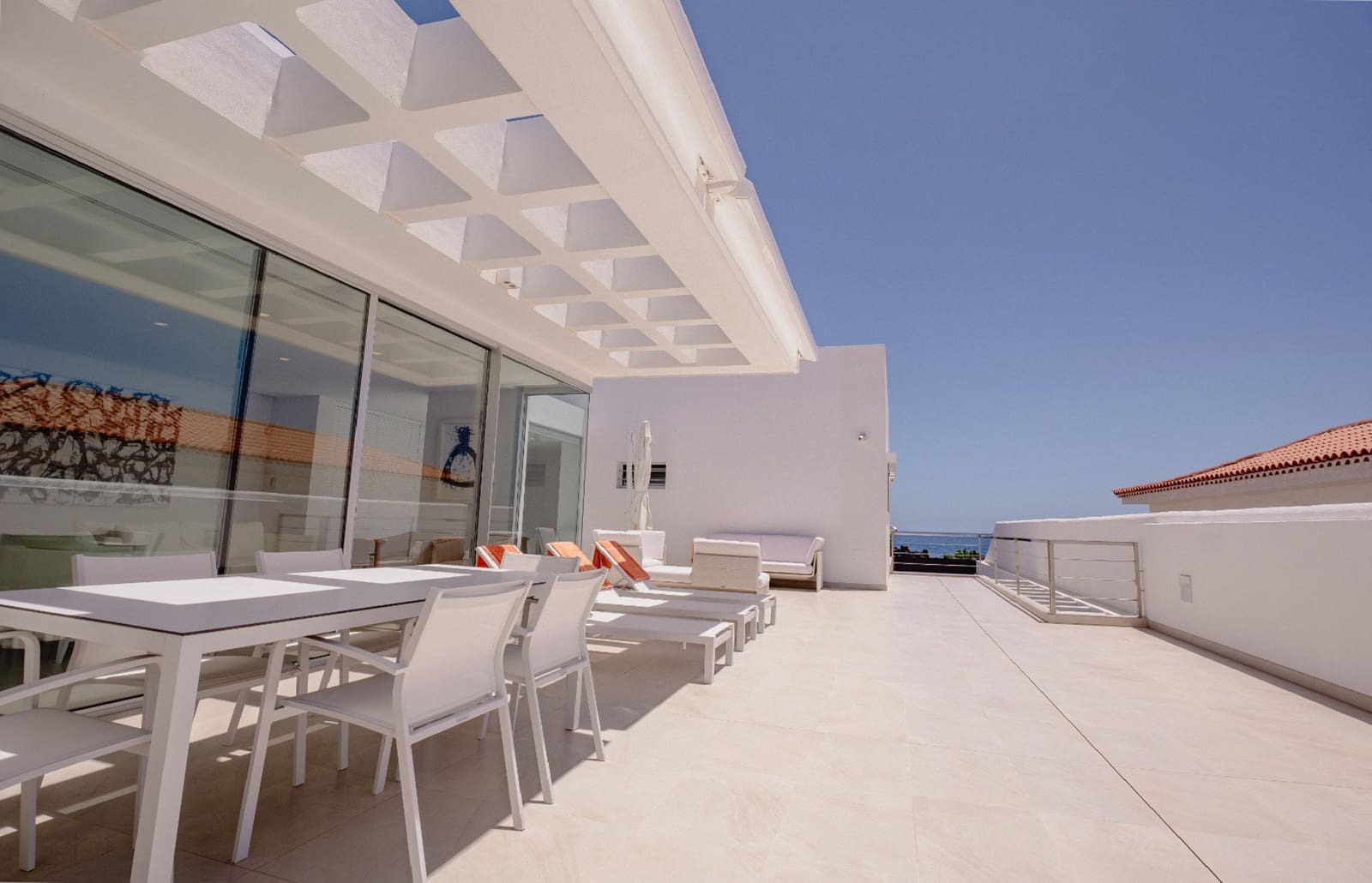 Chalet de 4 habitaciones en Playa San Juan en venta con piscina garaje - 2.395.000 € (Ref: 7402067)