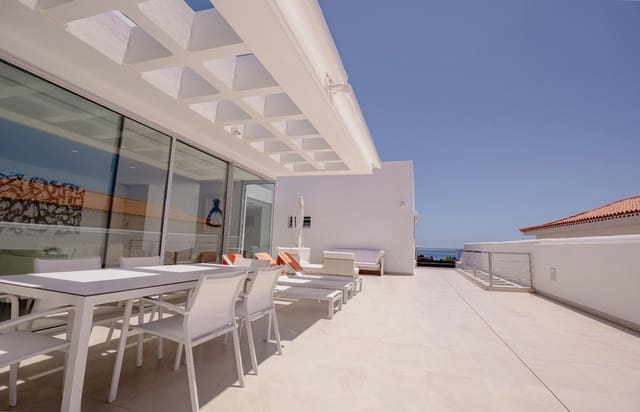 Chalet de 4 habitaciones en Playa San Juan, Guía de Isora en venta con piscina garaje - 2.395.000 € (Ref: 7402067)