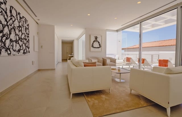 Chalet de 4 habitaciones en Playa San Juan, Guía de Isora en venta con piscina garaje - 2.395.000 € (Ref: 7402067)