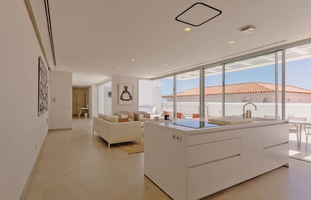 Chalet de 4 habitaciones en Playa San Juan, Guía de Isora en venta con piscina garaje - 2.395.000 € (Ref: 7402067)