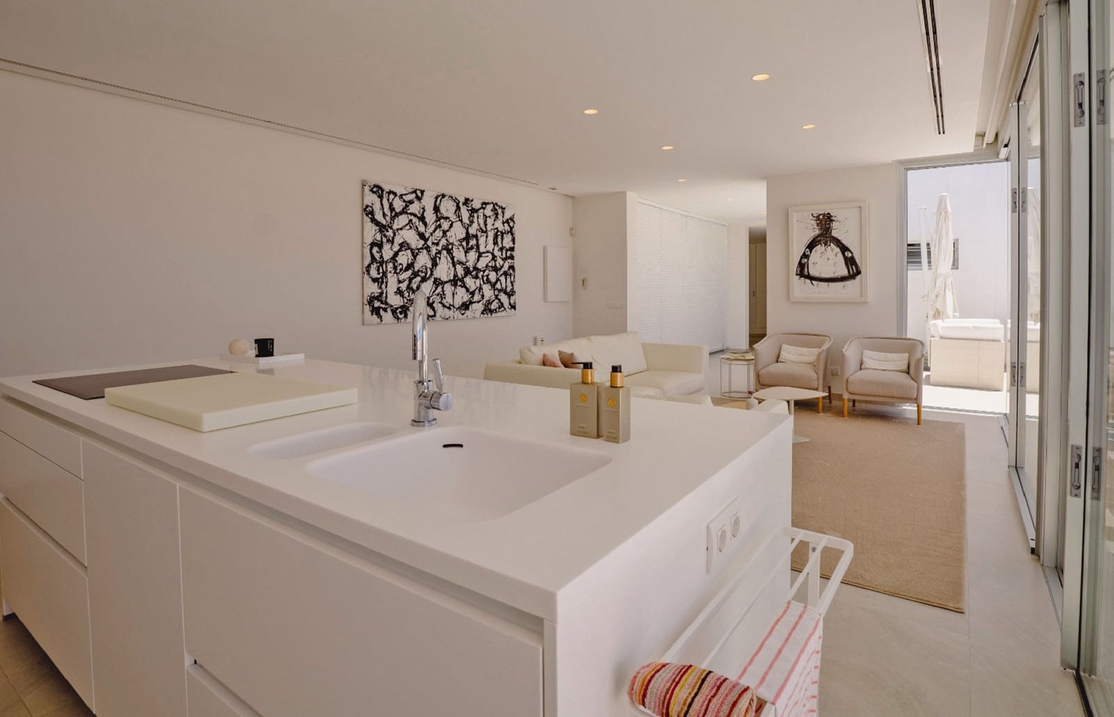 Chalet de 4 habitaciones en Playa San Juan en venta con piscina garaje - 2.395.000 € (Ref: 7402067)