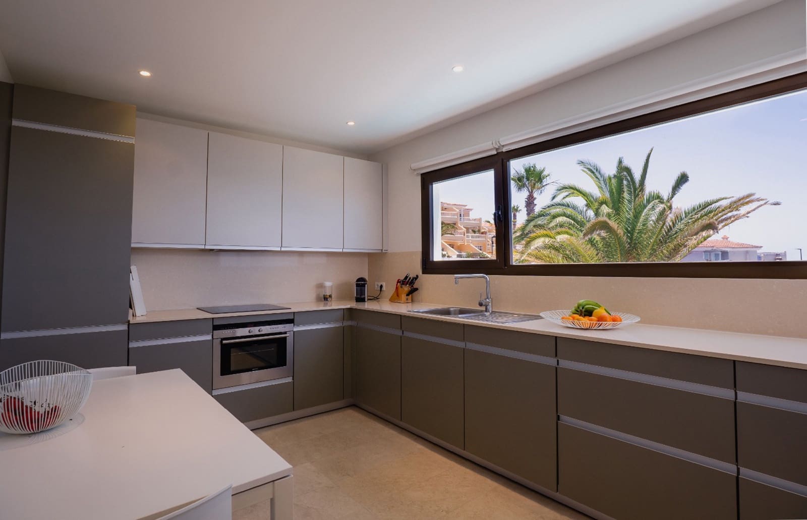 Chalet de 4 habitaciones en Playa San Juan en venta con piscina garaje - 2.395.000 € (Ref: 7402067)