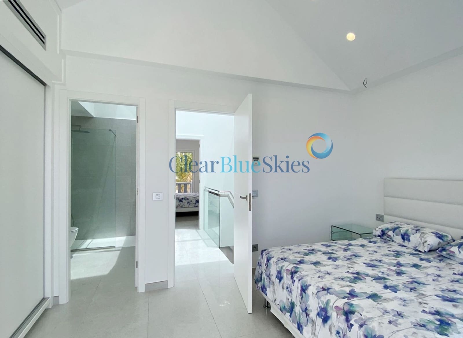 3 soveværelse Villa til salg i Playa Fanabe med swimmingpool garage - € 1.400.000 (Ref: 7405062)