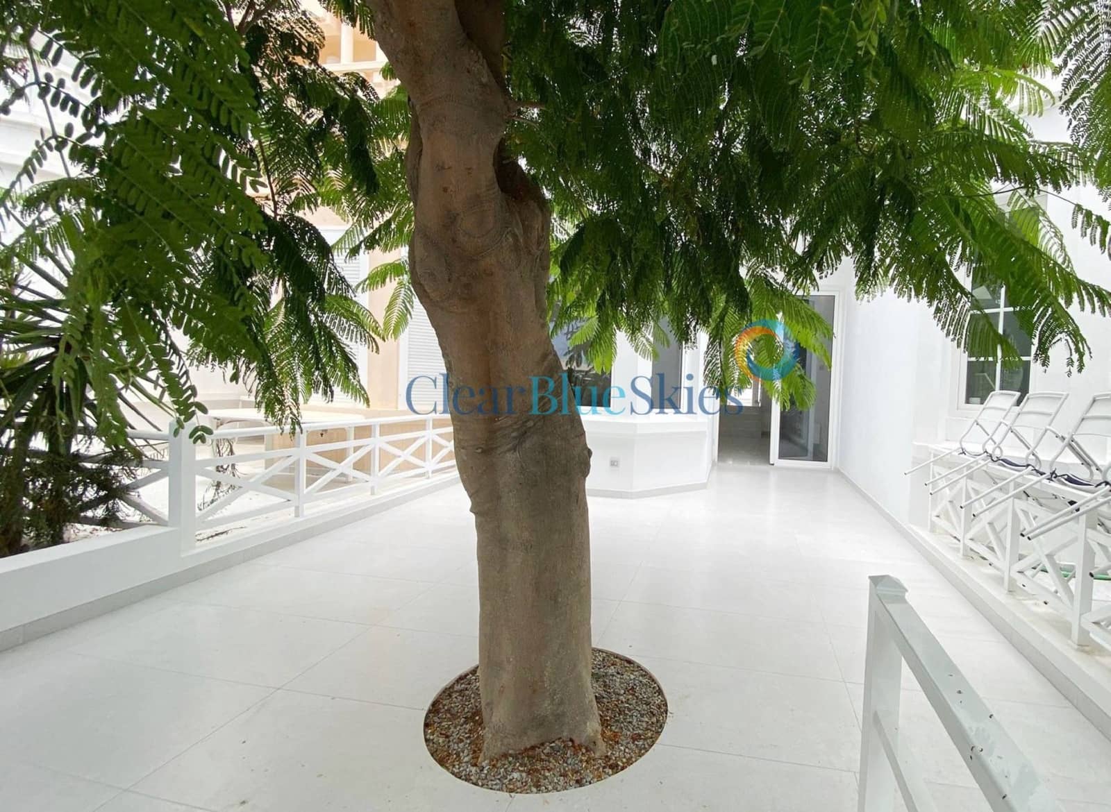 3 soveværelse Villa til salg i Playa Fanabe med swimmingpool garage - € 1.400.000 (Ref: 7405062)