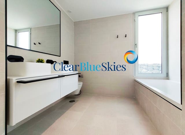 3 slaapkamer Villa te koop in Callao Salvaje, Adeje met zwembad garage - € 1.590.000 (Ref: 7422708)