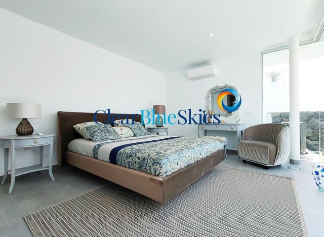 3 slaapkamer Villa te koop in Callao Salvaje, Adeje met zwembad garage - € 1.590.000 (Ref: 7422708)