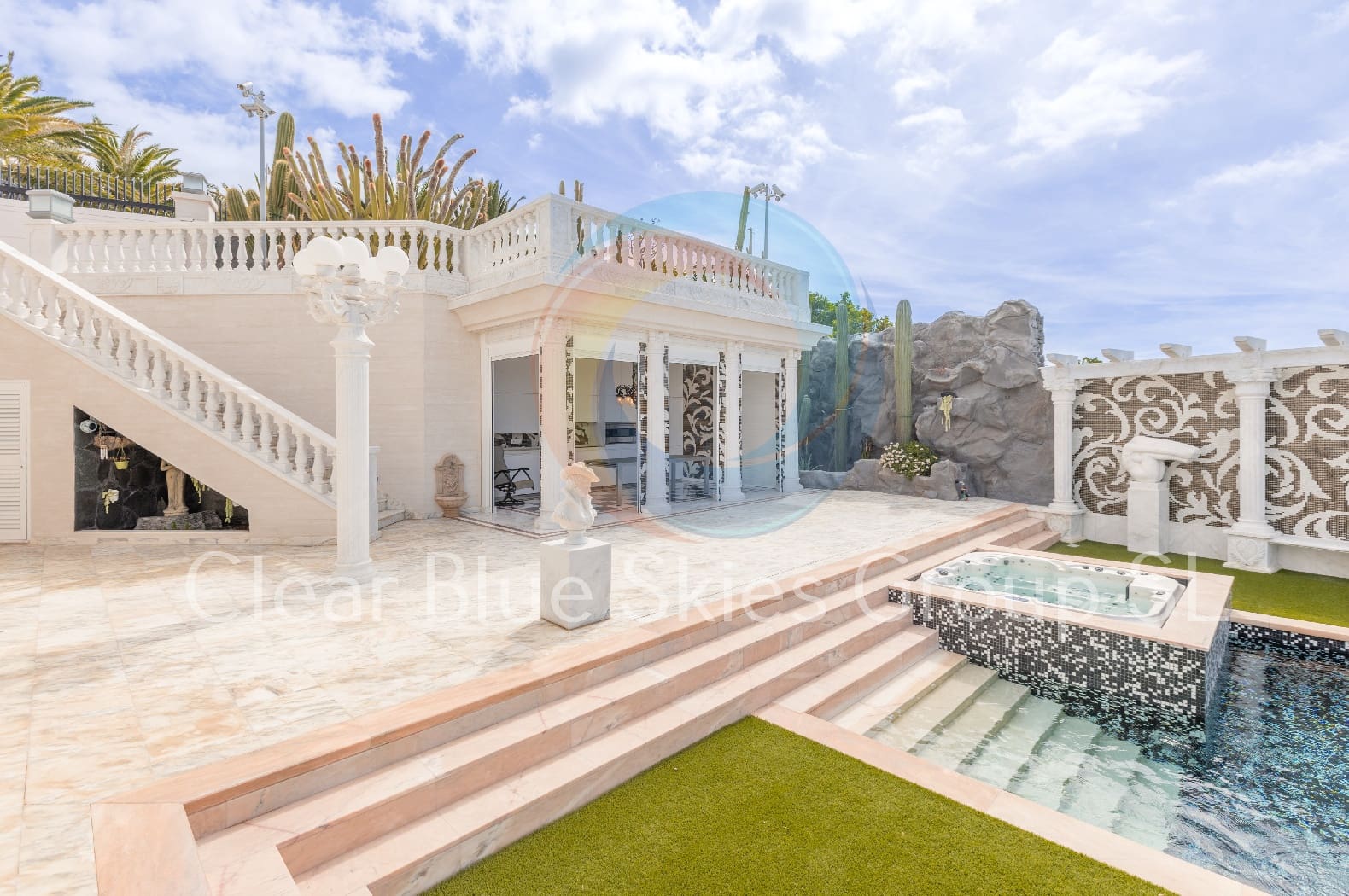 5 soveværelse Villa til salg i Costa Adeje med swimmingpool garage - € 7.500.000 (Ref: 7444522)