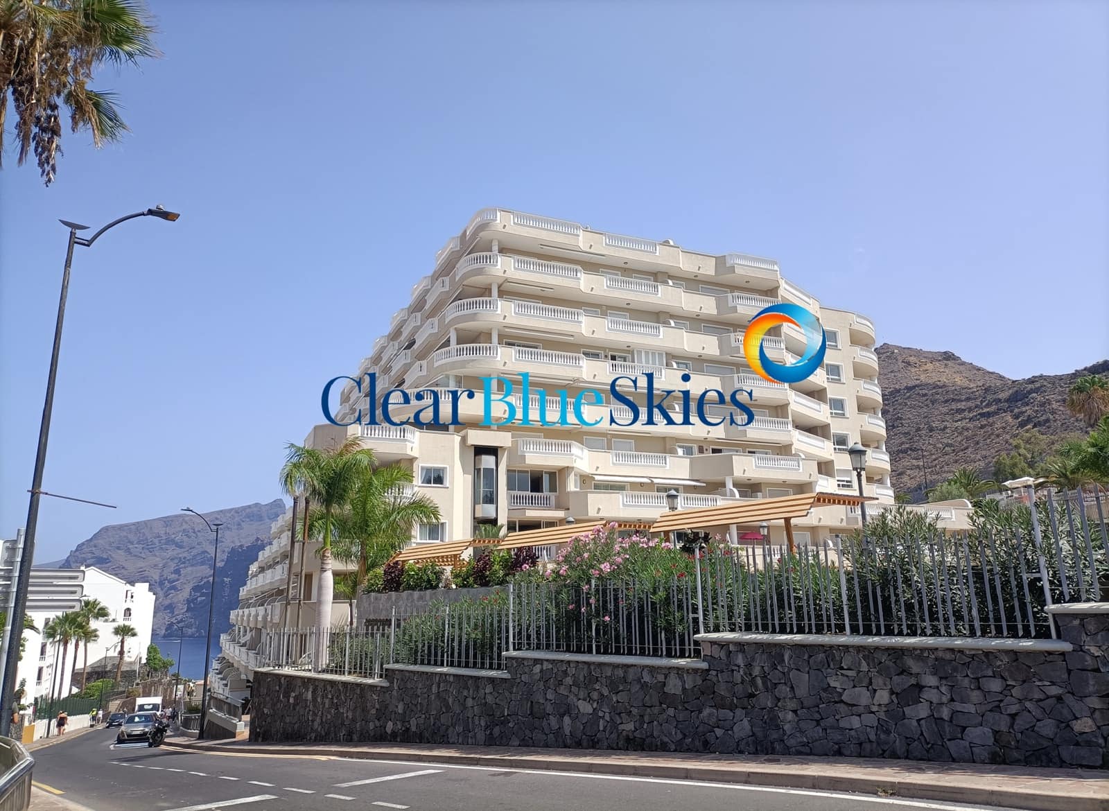 2 soveværelse Penthouse til salg i Los Gigantes med swimmingpool garage - € 550.880 (Ref: 7736198)