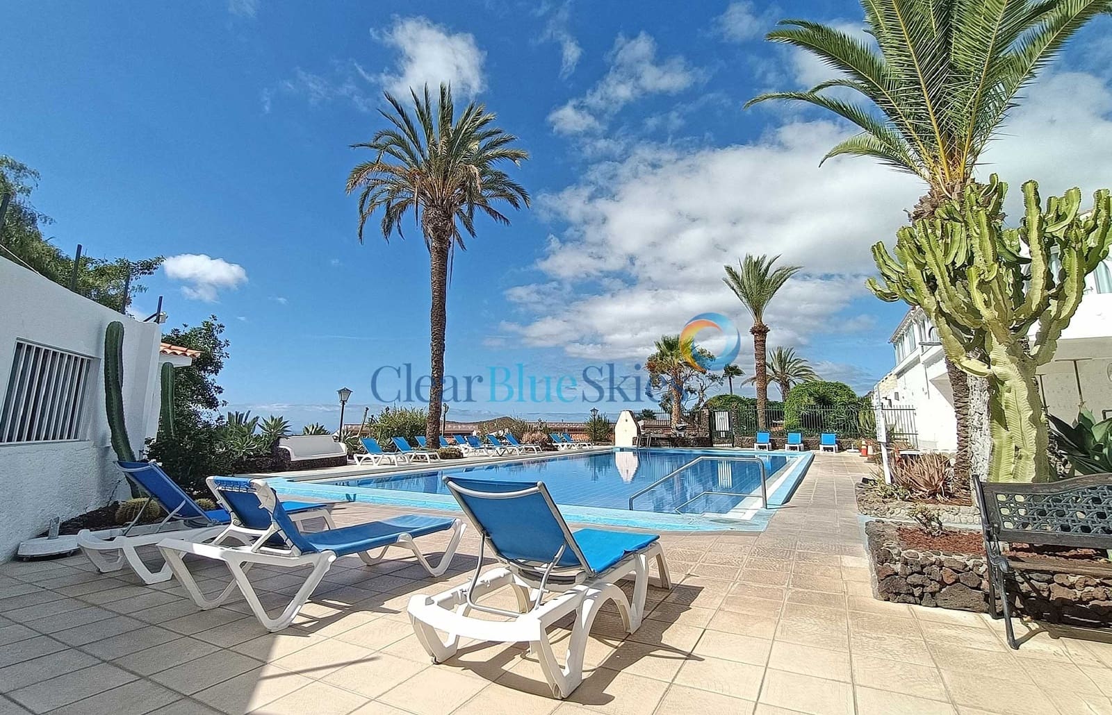 4 soveværelse Bungalow til salg i Chayofa med swimmingpool garage - € 700.000 (Ref: 7774502)