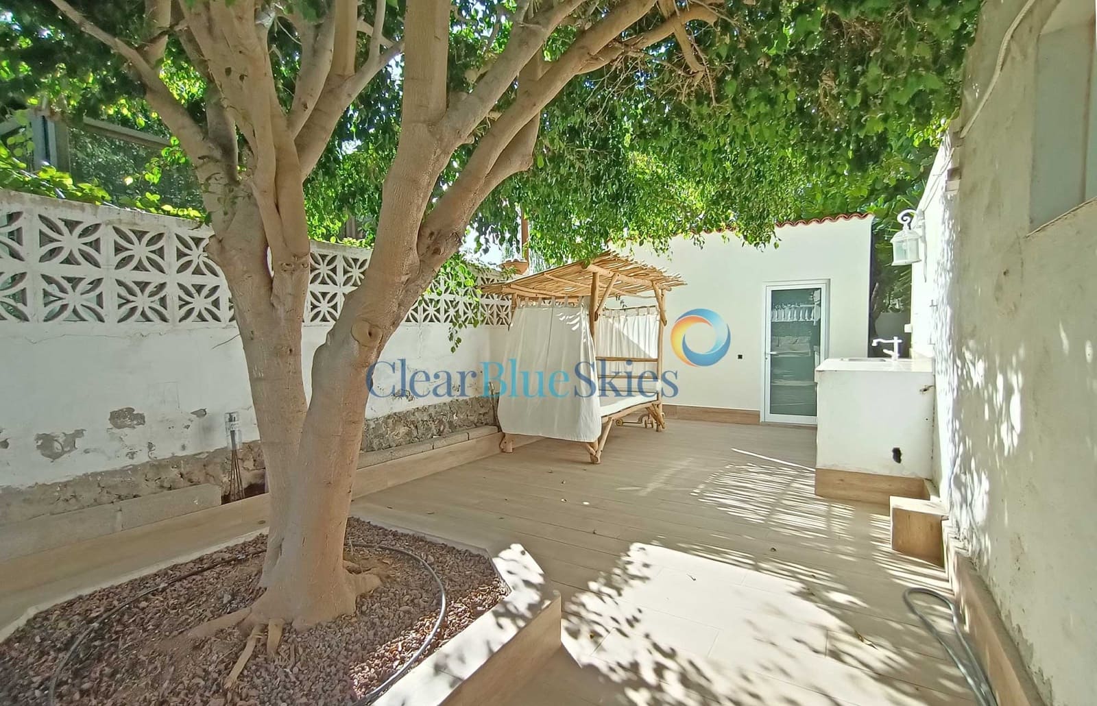 4 soveværelse Bungalow til salg i Chayofa med swimmingpool garage - € 700.000 (Ref: 7774502)