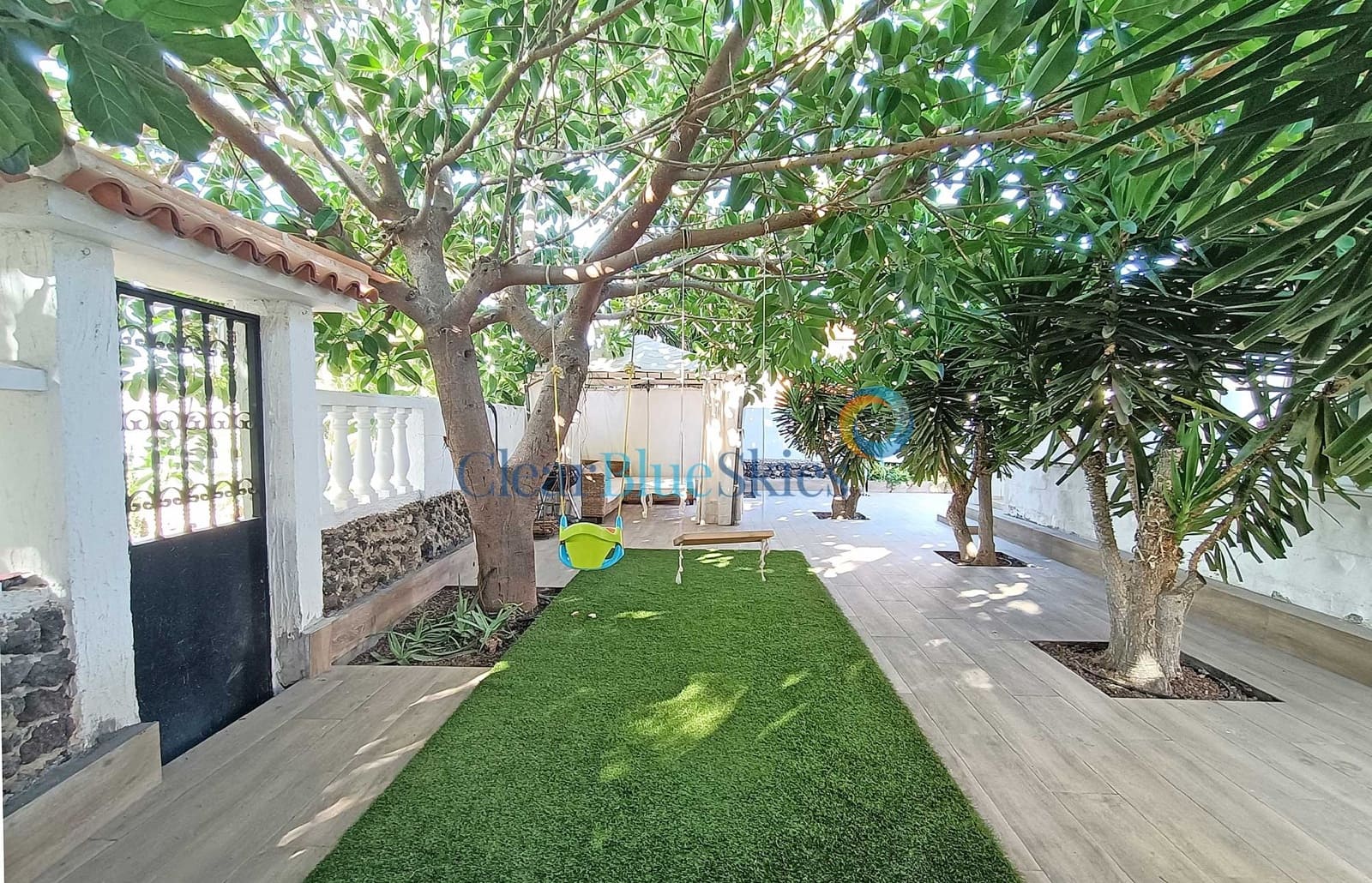 4 soveværelse Bungalow til salg i Chayofa med swimmingpool garage - € 700.000 (Ref: 7774502)