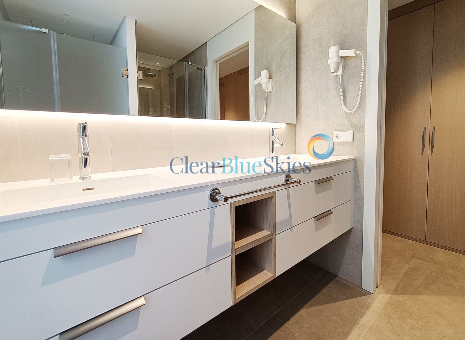 3 soveværelse Lejlighed til salg i Guia de Isora med swimmingpool garage - € 1.290.000 (Ref: 7795688)