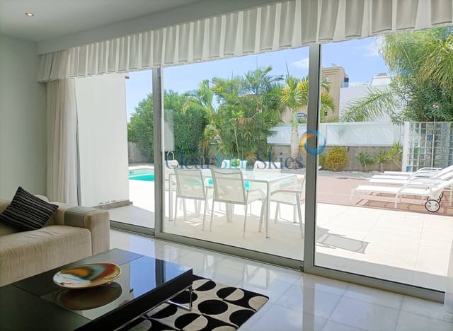 5 soverom Villa til salgs i Playa del Duque, Adeje med svømmebasseng garasje - € 3 200 000 (Ref: 7798106)