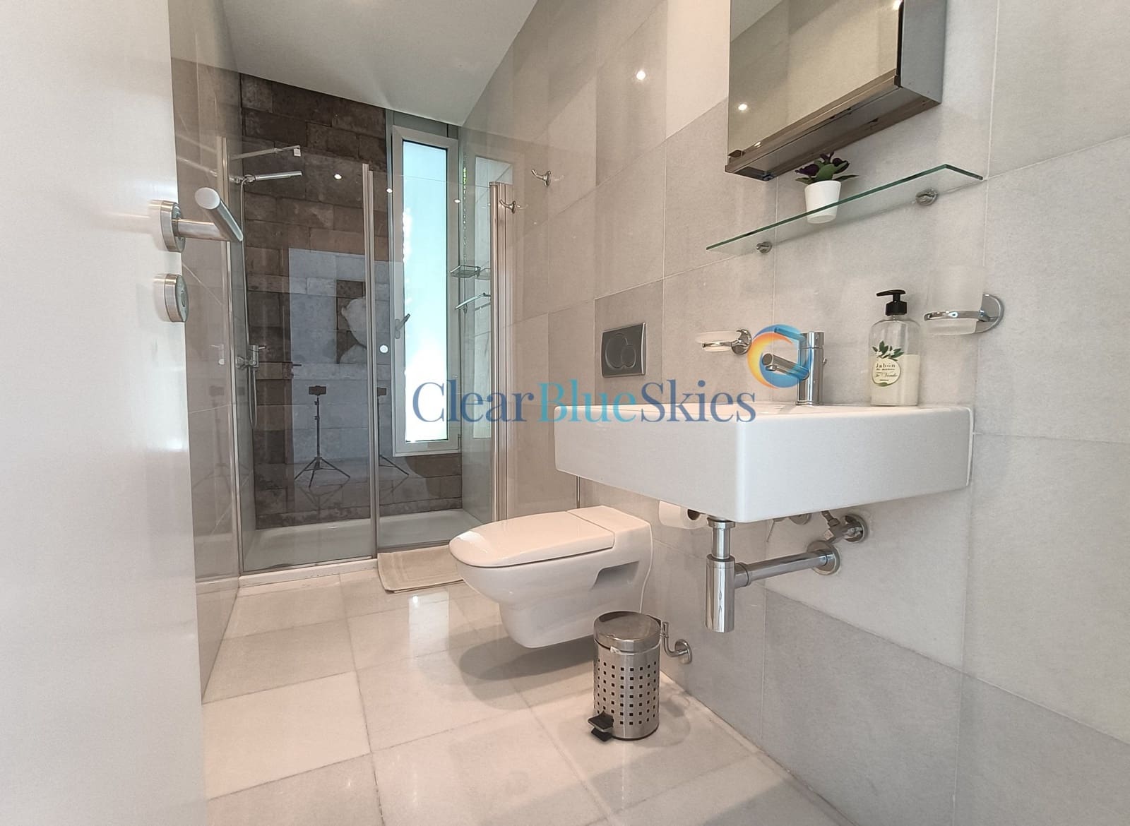 5 bedroom Villa for sale in Playa del Duque with pool garage - € 3,200,000 (Ref: 7798106)