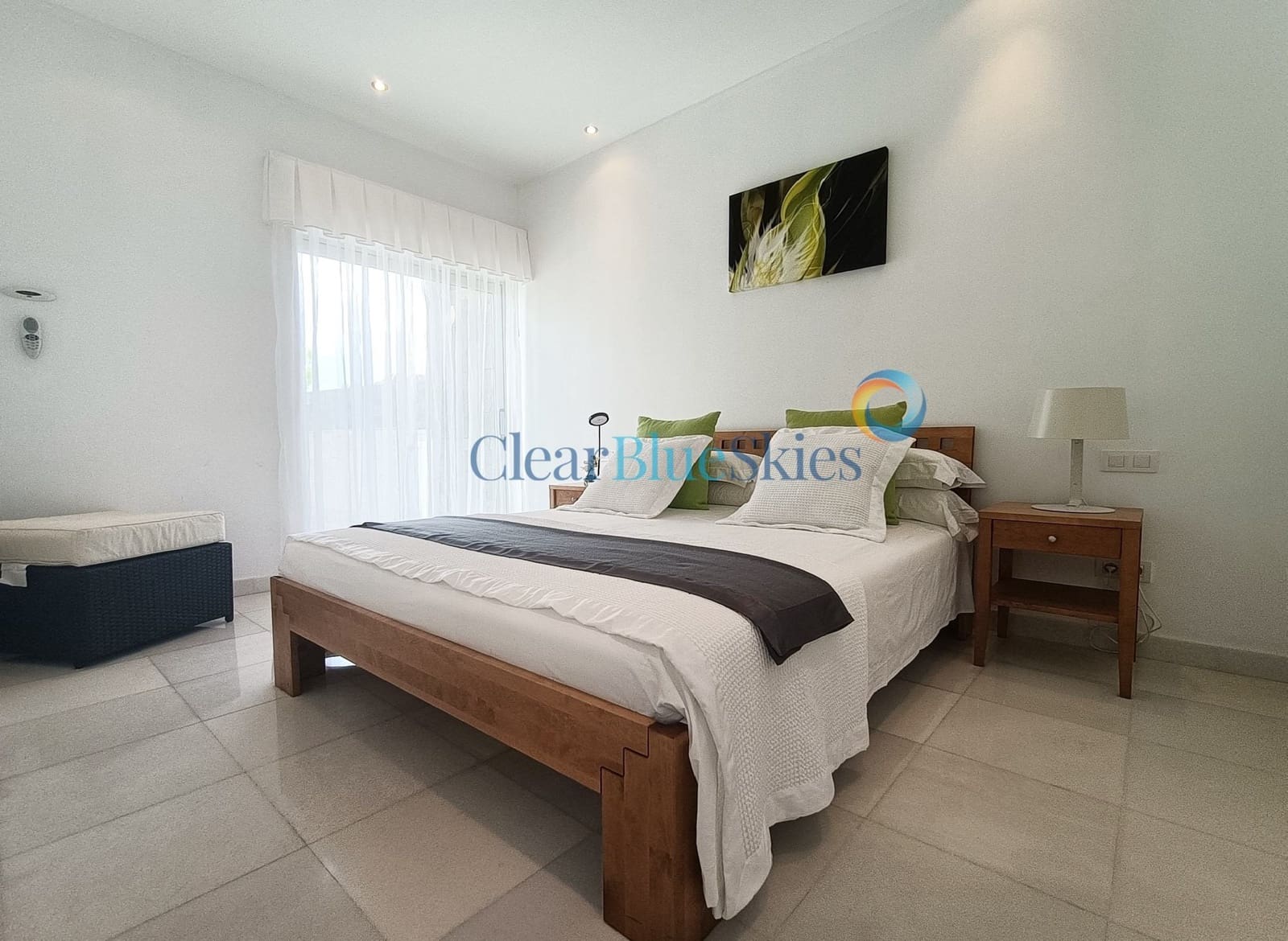 5 bedroom Villa for sale in Playa del Duque with pool garage - € 3,200,000 (Ref: 7798106)