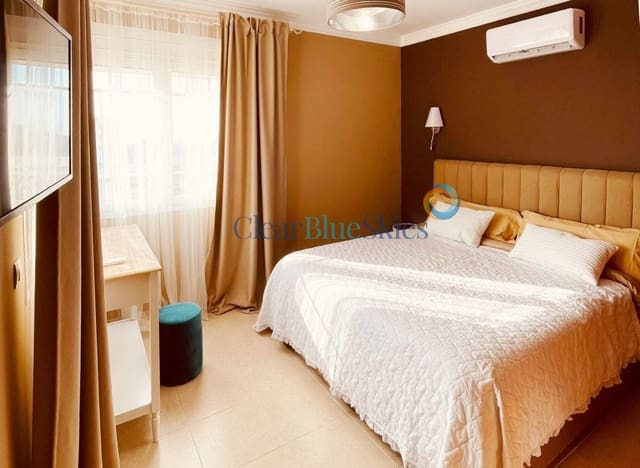 4 chambre Villa/Maison à vendre à Los Cristianos, Arona avec garage - 775 000 € (Ref: 7844002)