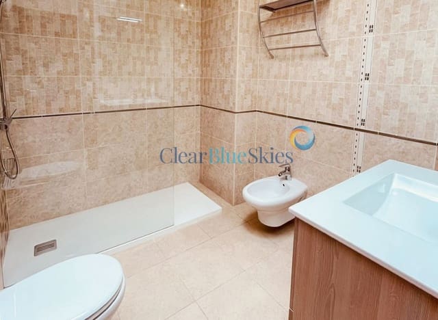 4 chambre Villa/Maison à vendre à Los Cristianos, Arona avec garage - 775 000 € (Ref: 7844002)