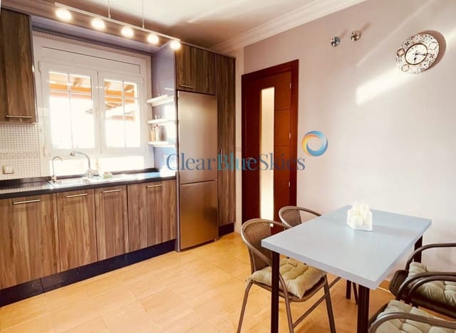 4 chambre Villa/Maison à vendre à Los Cristianos, Arona avec garage - 775 000 € (Ref: 7844002)