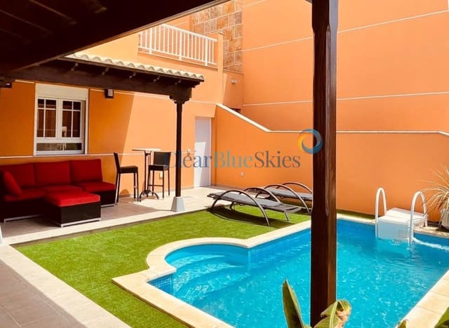 4 soverom Villa til salgs i Los Cristianos, Arona med svømmebasseng garasje - € 795 000 (Ref: 7844003)