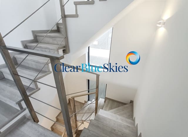 4 makuuhuone Huvila myytävänä paikassa El Madroñal, Adeje mukana uima-altaan 
autotalli - 1 800 000 € (Ref: 8322236)