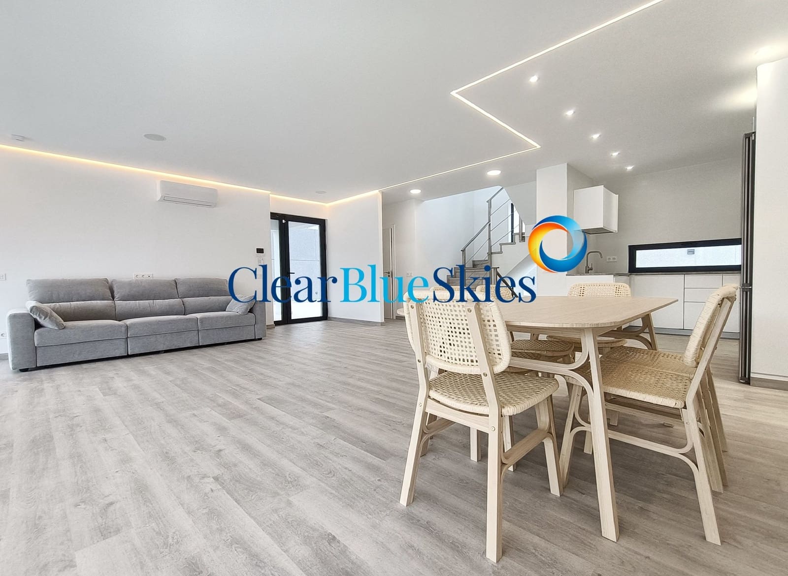 4 soverom Villa til salgs i El Madronal med svømmebasseng garasje - € 1 800 000 (Ref: 8322236)