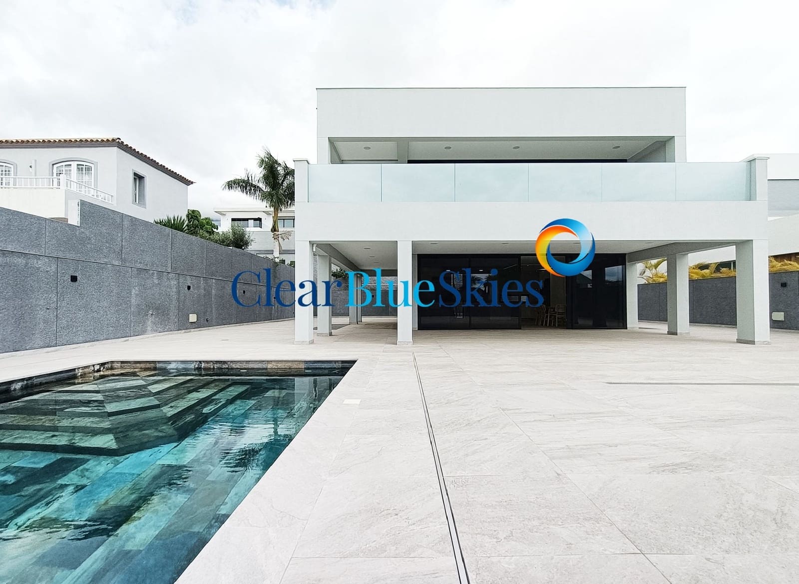 4 soverom Villa til salgs i El Madronal med svømmebasseng garasje - € 1 800 000 (Ref: 8322236)