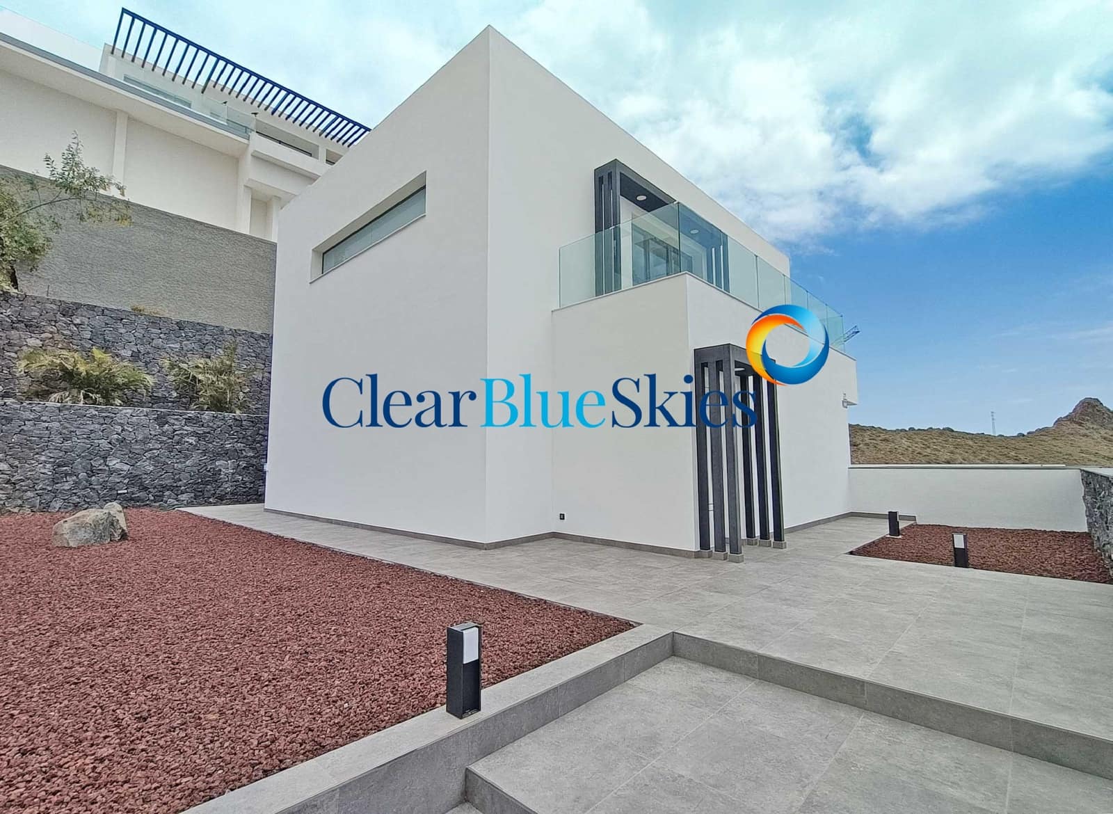 3 sovrum Villa till salu i Torviscas med pool garage - 1 950 000 € (Ref: 8331061)