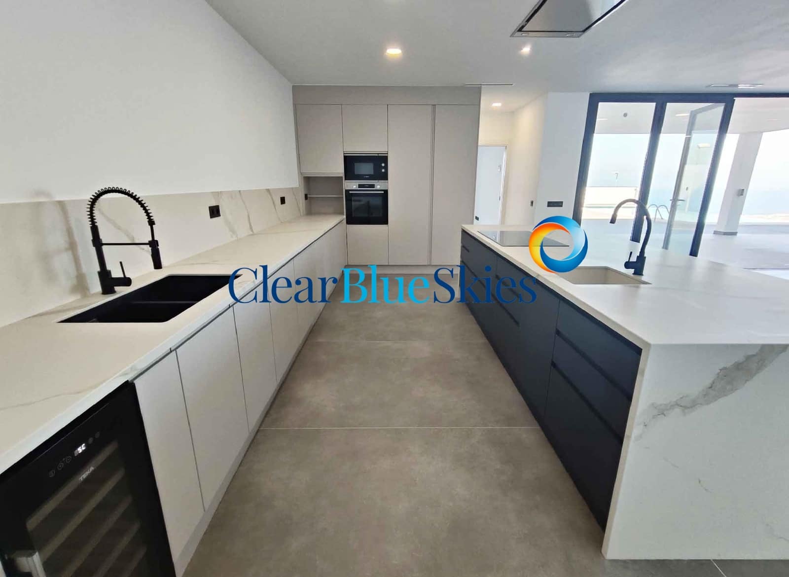 3 slaapkamer Villa te koop in Torviscas met zwembad garage - € 1.950.000 (Ref: 8331061)