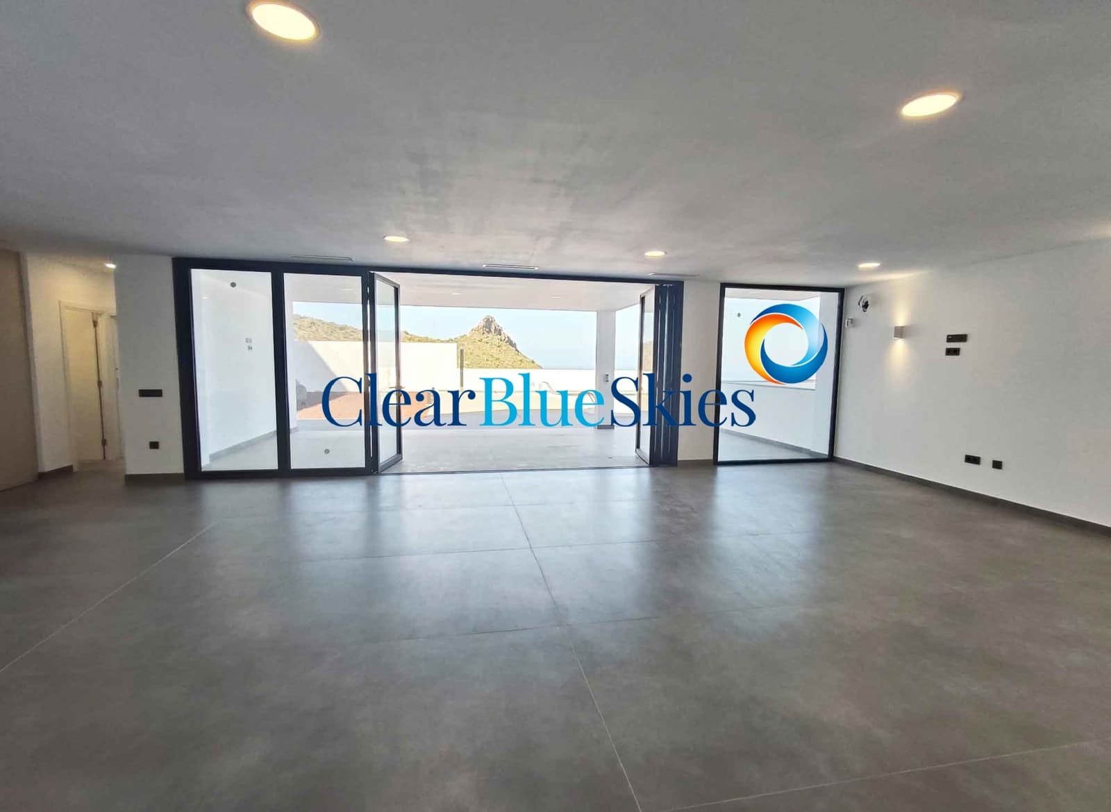 3 slaapkamer Villa te koop in Torviscas met zwembad garage - € 1.950.000 (Ref: 8331061)