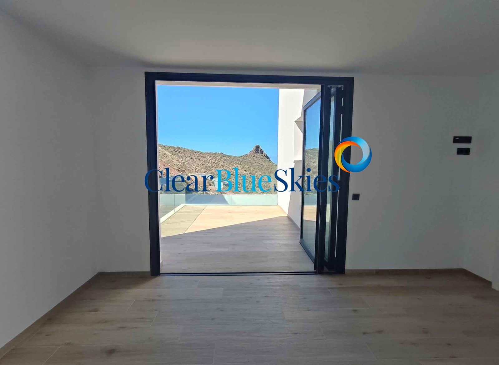 3 slaapkamer Villa te koop in Torviscas met zwembad garage - € 1.950.000 (Ref: 8331061)