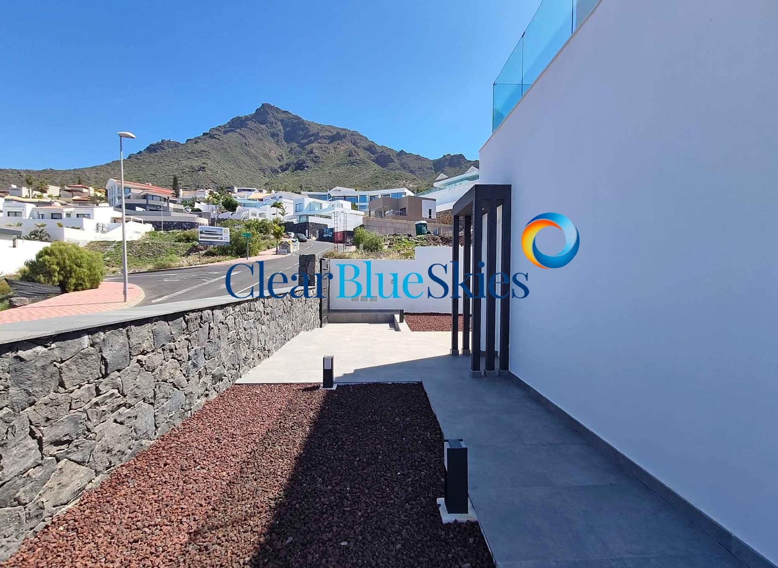 3 slaapkamer Villa te koop in Torviscas met zwembad garage - € 1.950.000 (Ref: 8331061)